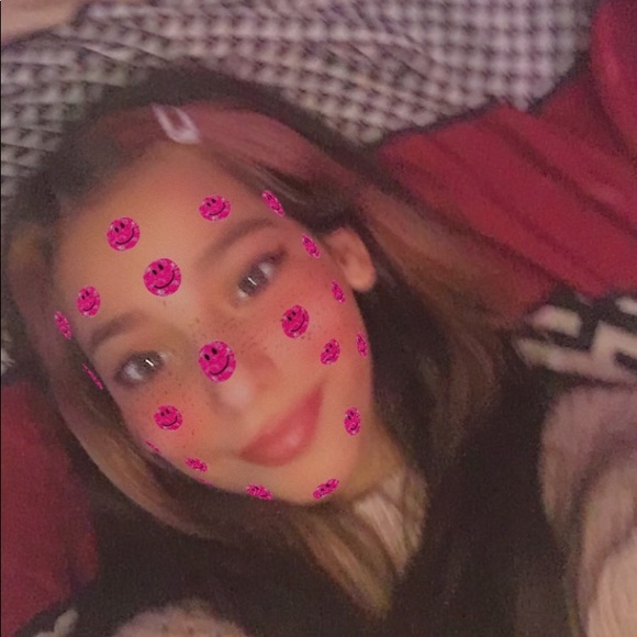 Meet your Posher, Fatima - Picture 1 of 1